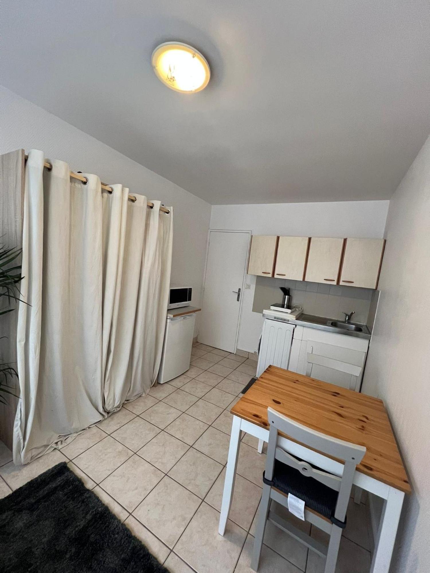 Apartment Equipe 20e Paris